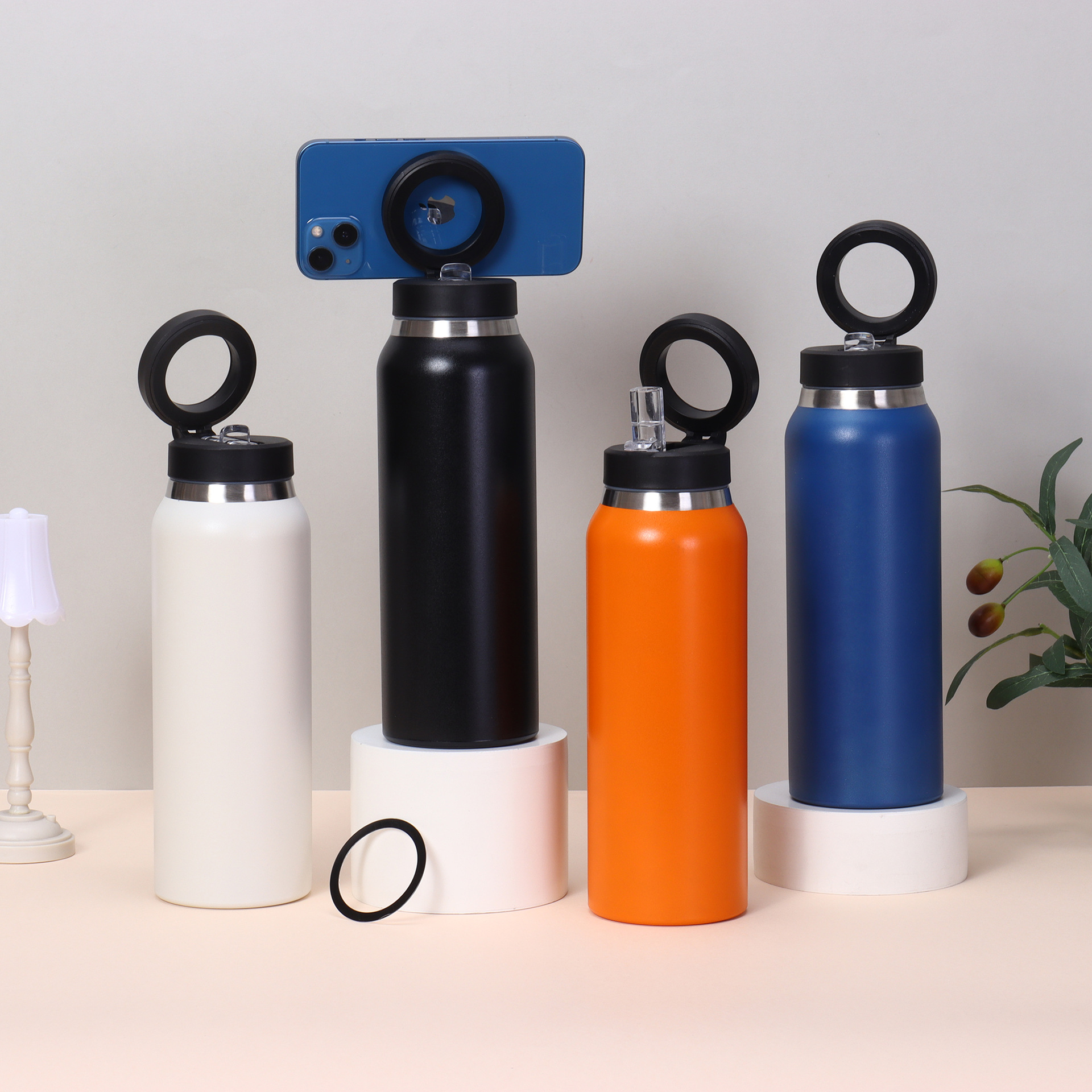24Oz Insulated Stainless Steel Sports Water Bottle With Magnetic Lid & Phone Holder