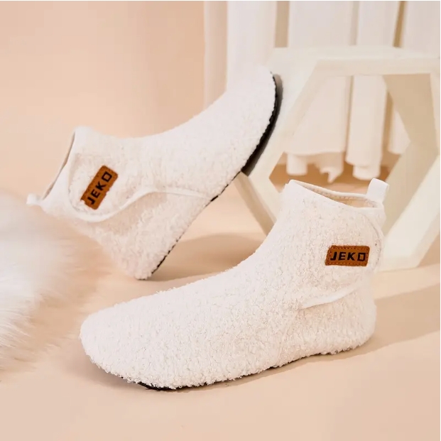 Soft Fleece Lined, Warm & Comfortable Women'S Slip-On Winter Slippers 